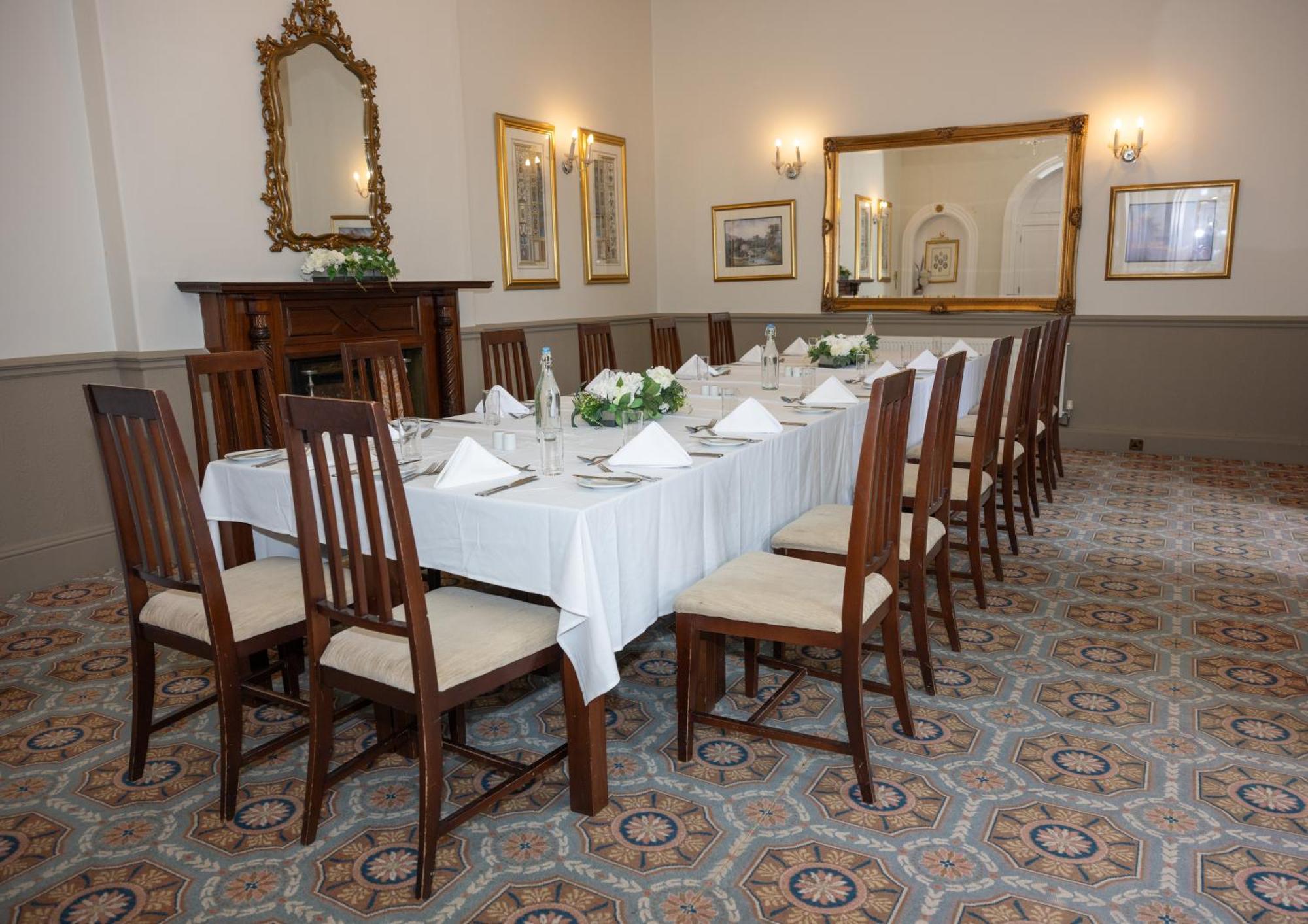 Park House Hotel Shifnal Dış mekan fotoğraf