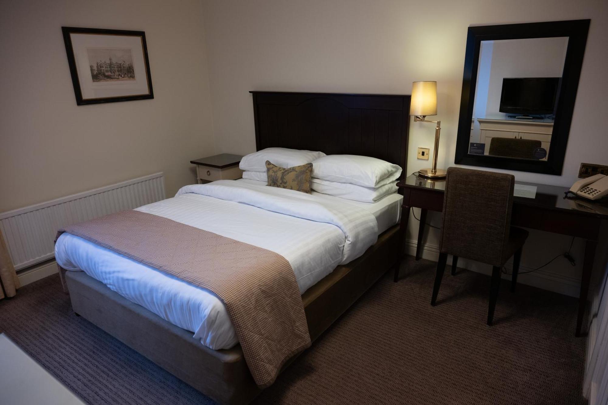 Park House Hotel Shifnal Dış mekan fotoğraf