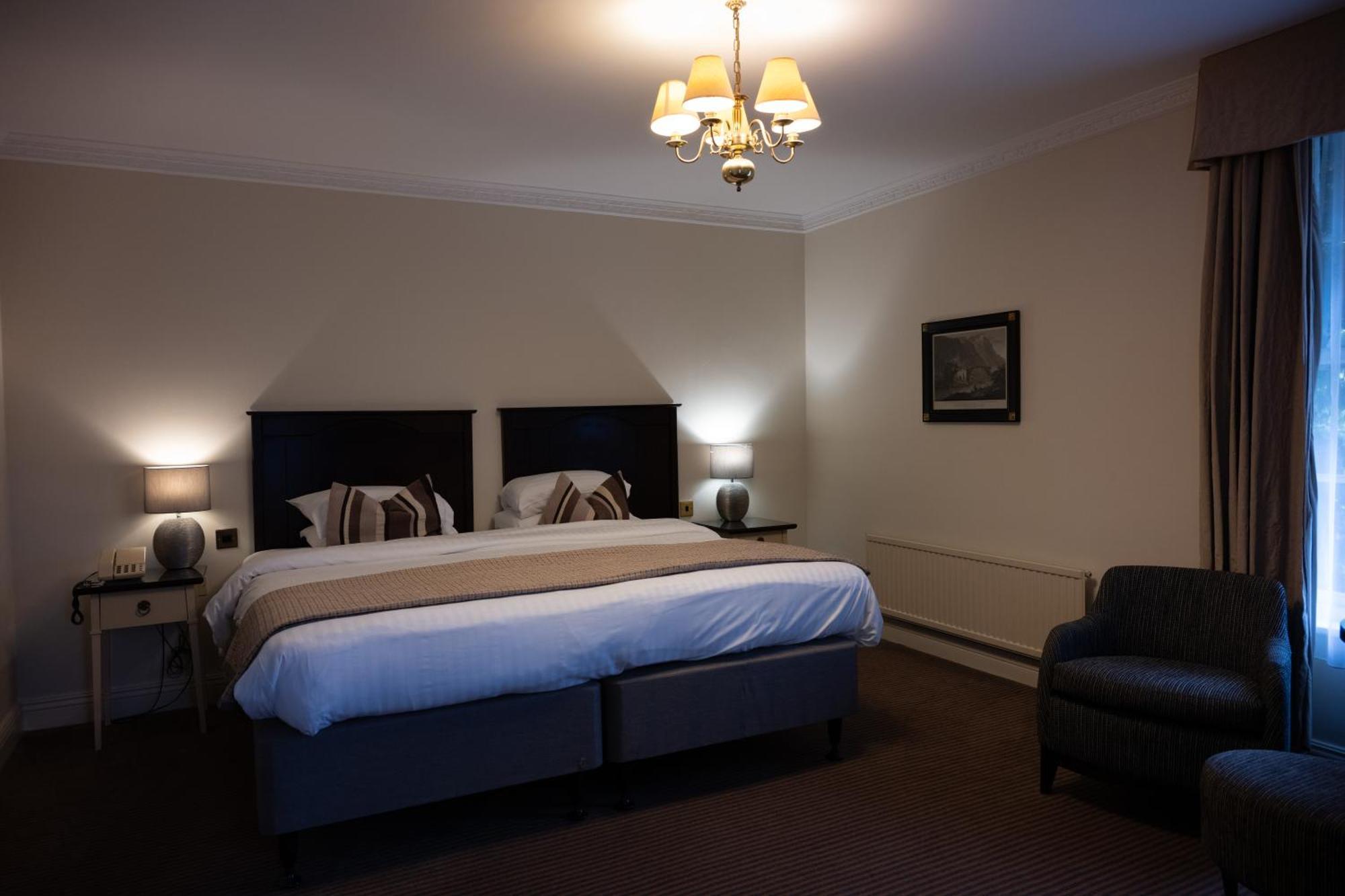 Park House Hotel Shifnal Dış mekan fotoğraf
